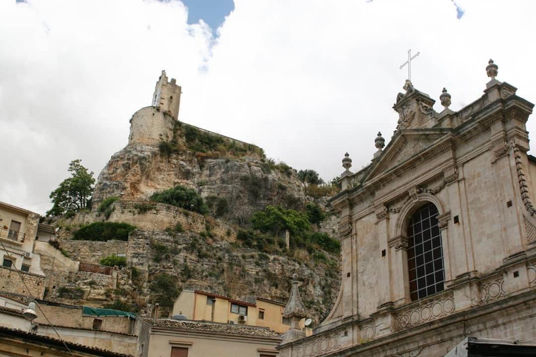 Palazzo Il Cavaliere B&B De Charme Modica Exteriér fotografie