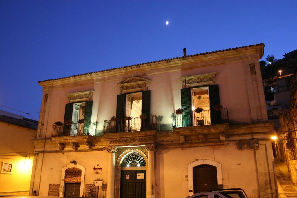 Palazzo Il Cavaliere B&B De Charme Modica Exteriér fotografie