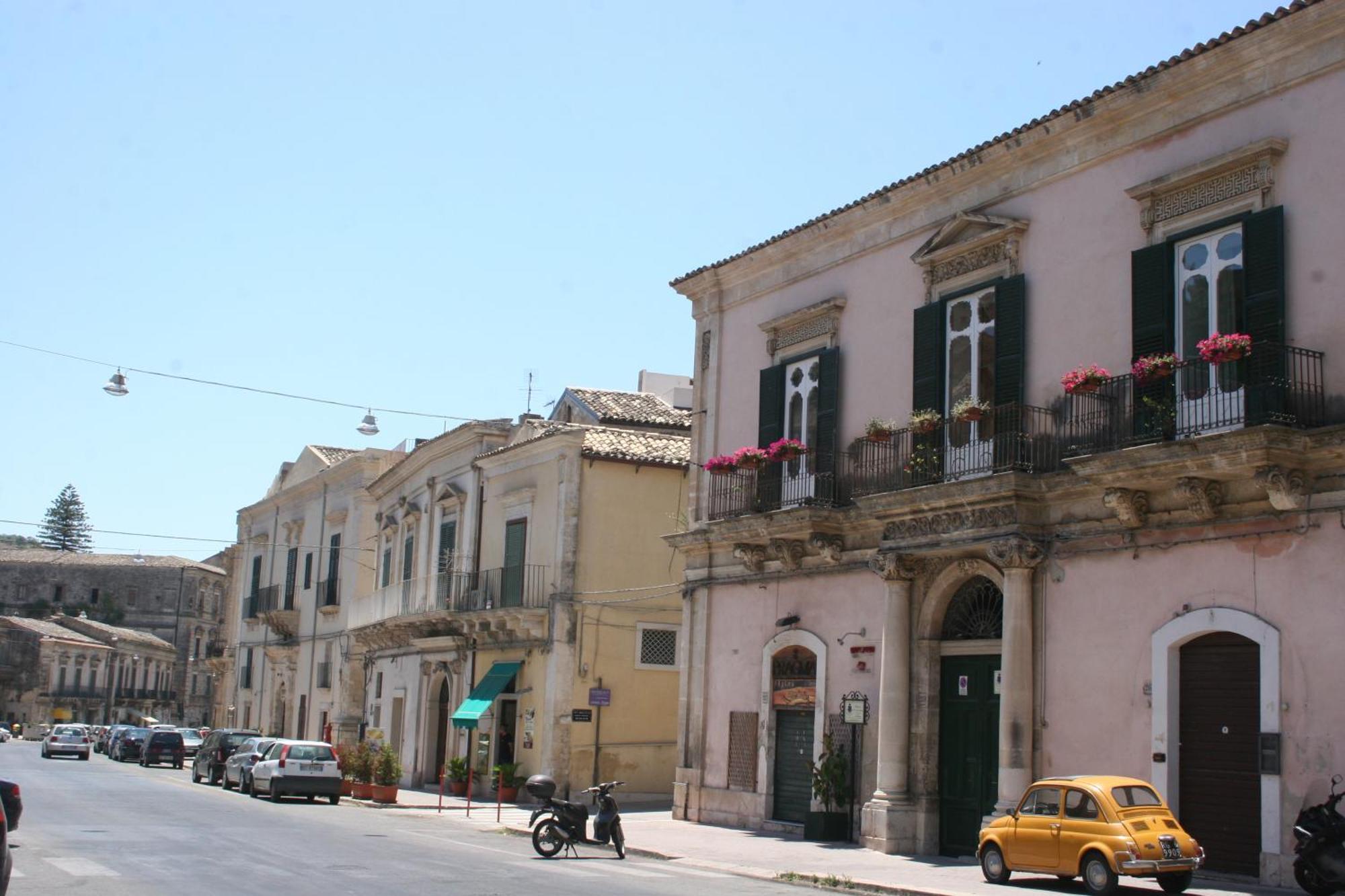 Palazzo Il Cavaliere B&B De Charme Modica Exteriér fotografie